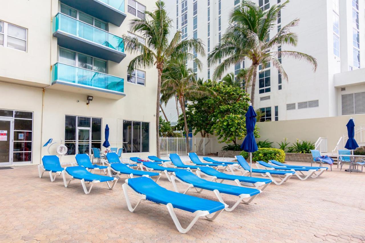 1Br / 1Ba Apartment With Ocean View + Beach Access And Pool Hollywood Exterior foto